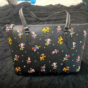 NWT Coach Disney Gallery Tote